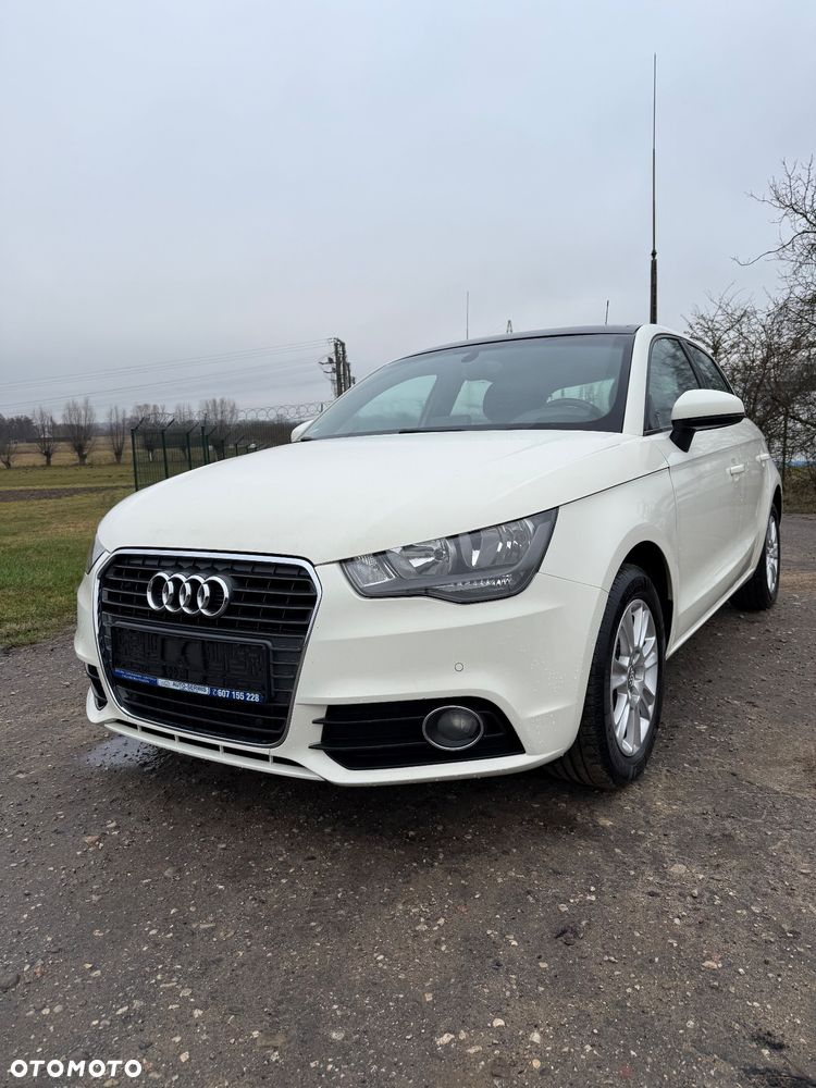 Audi A1 Sportback 1.6 TDI S line edition - 9