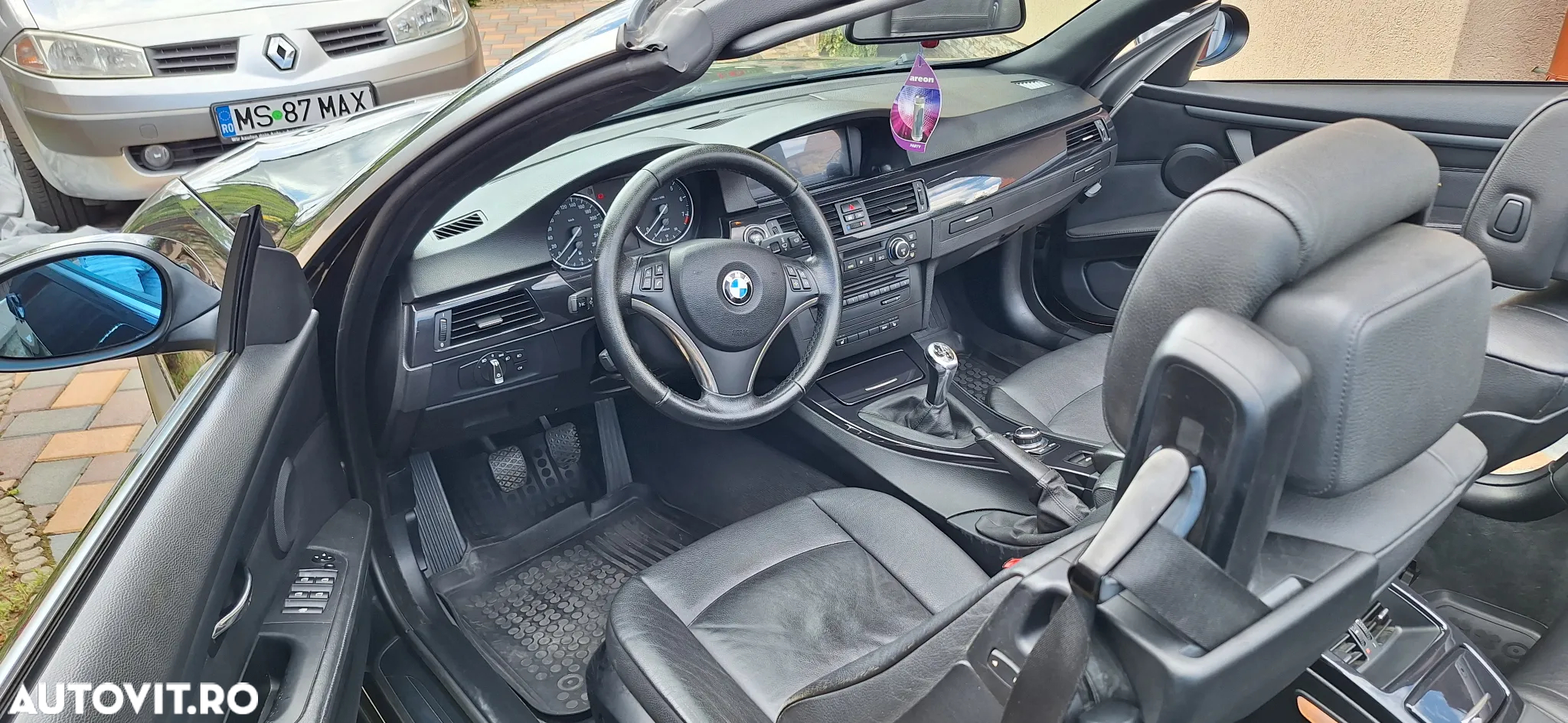 BMW Seria 3 320i Cabrio - 2