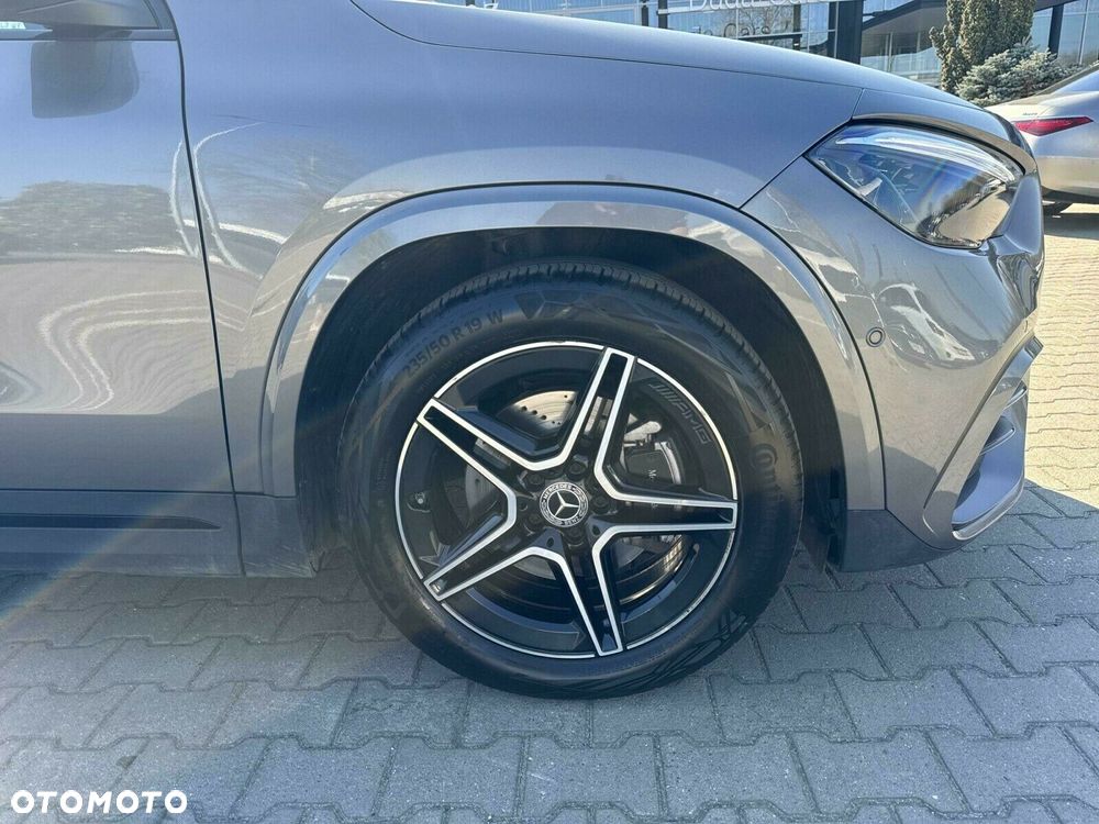 Mercedes-Benz GLA 200 AMG Line - 10