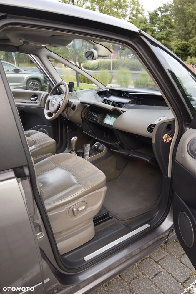 Renault Espace 3.0 dCi Initiale - 27