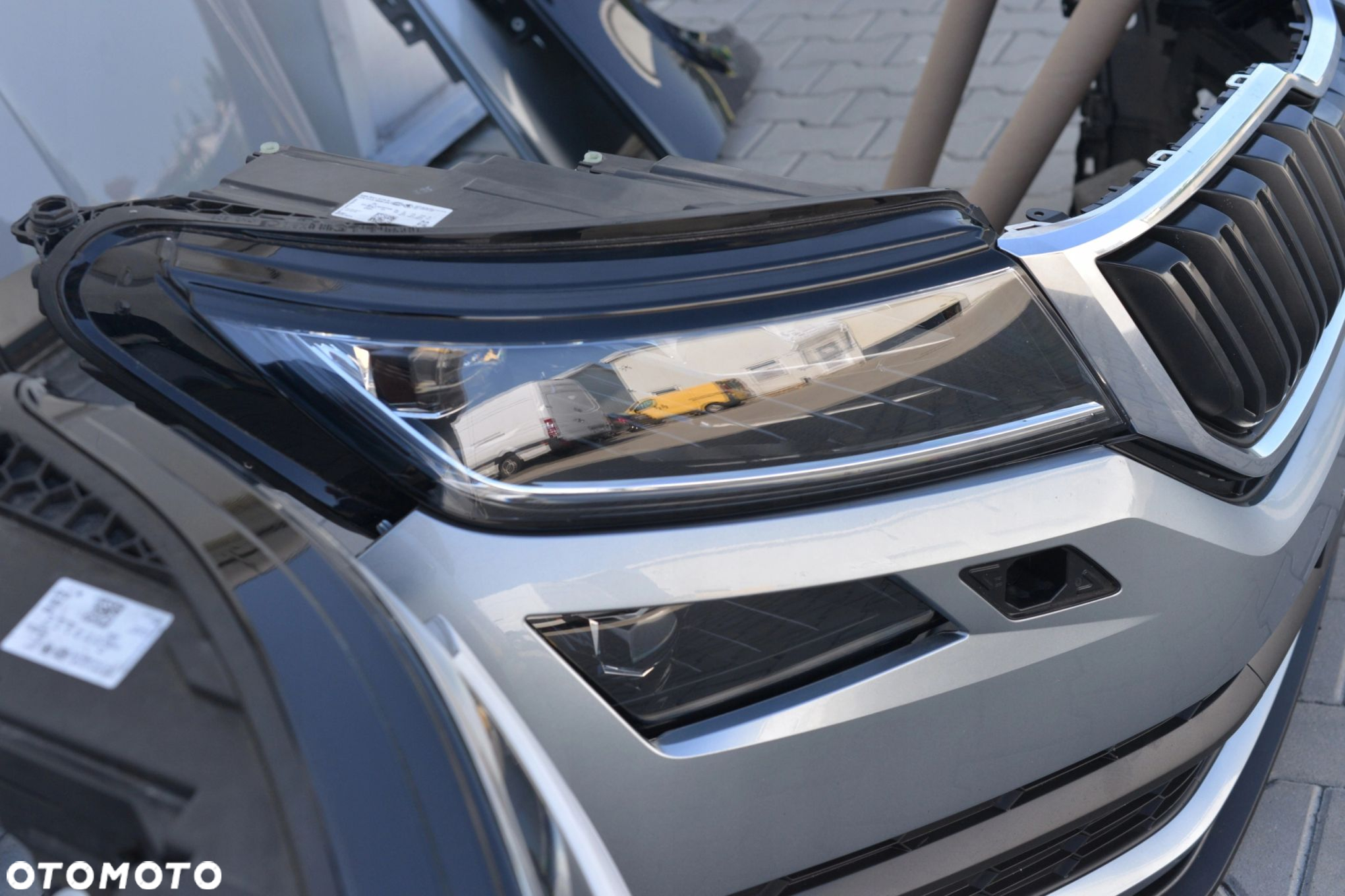 MASKA ZDERZAK GRILL BŁOTNIK LAMPA H7 XENON LED PAS BELKA SKODA KODIAQ - 12