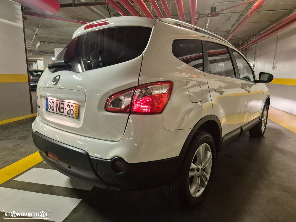 Nissan Qashqai +2 1.5 dCi Tekna Premium 17 - 15