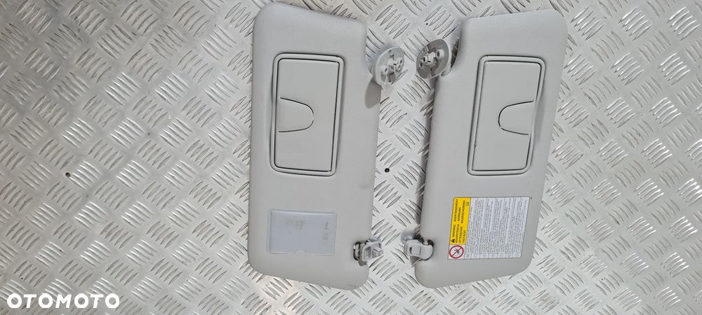 Suzuki Grand Vitara II Osłona Przeciwsłoneczna Słonecznik - 2