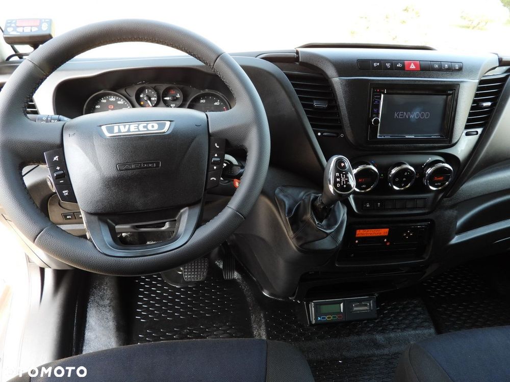 Iveco DAILY CHŁODNIA KONTENER -10*C WINDA 9 PALET ZASILANIE 230V TEMPOMAT PNEUMATYKA AUTOMAT HI-MATIC BLIŹNIACZE KOŁA KLIMATYZACJA  170KM - 31