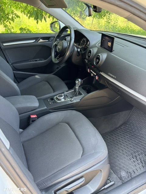Audi A3 Sportback 40 S tronic - 9