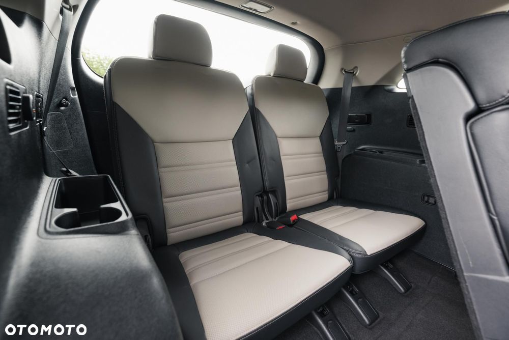 Kia Sorento - 16