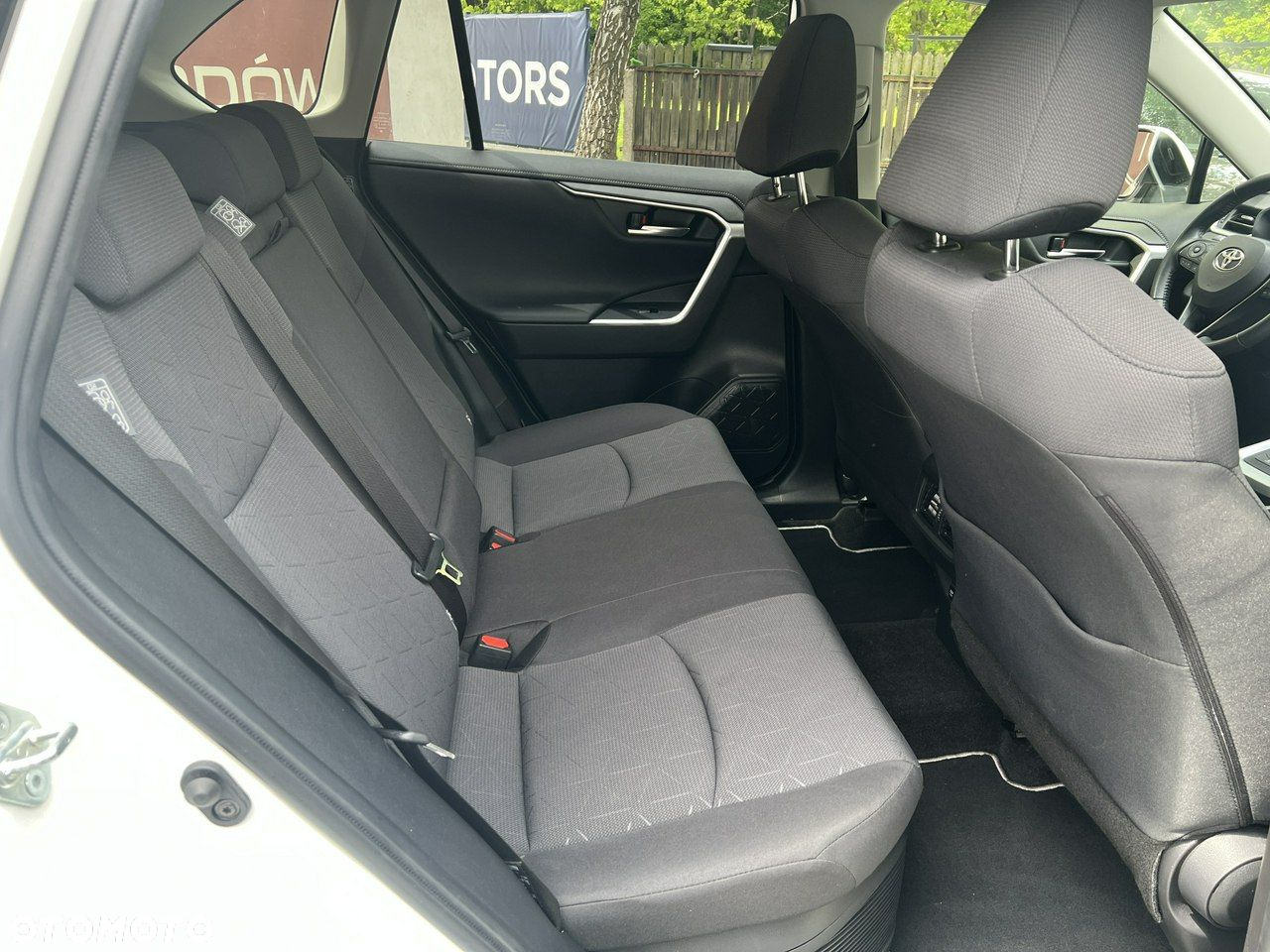 Toyota RAV4 - 14