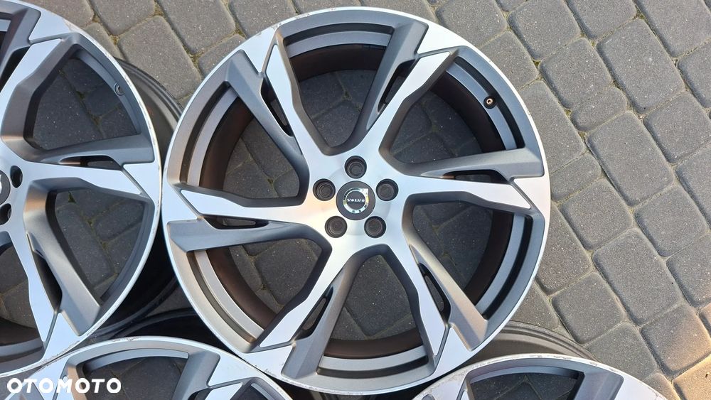 Felgi Aluminiowe 22 Volvo XC 90 II 5x108 ET 38.5 - 8