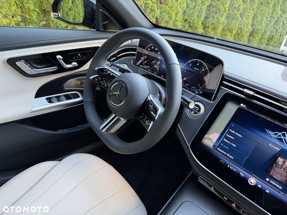 Mercedes-Benz Klasa E 220 d 4-Matic AMG - 22