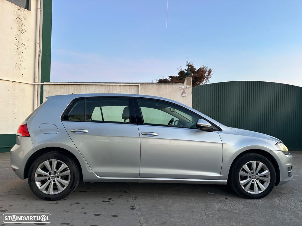 VW Golf 1.6 TDi Highline DSG - 10