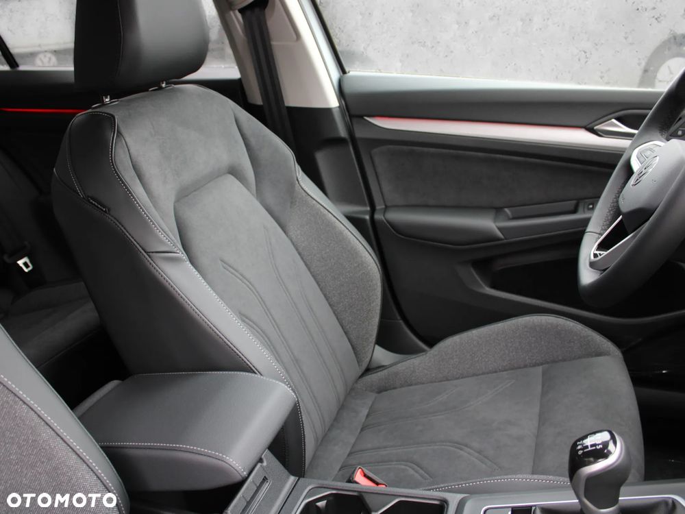 Volkswagen Golf 1.5 eTSI mHEV Life DSG - 21