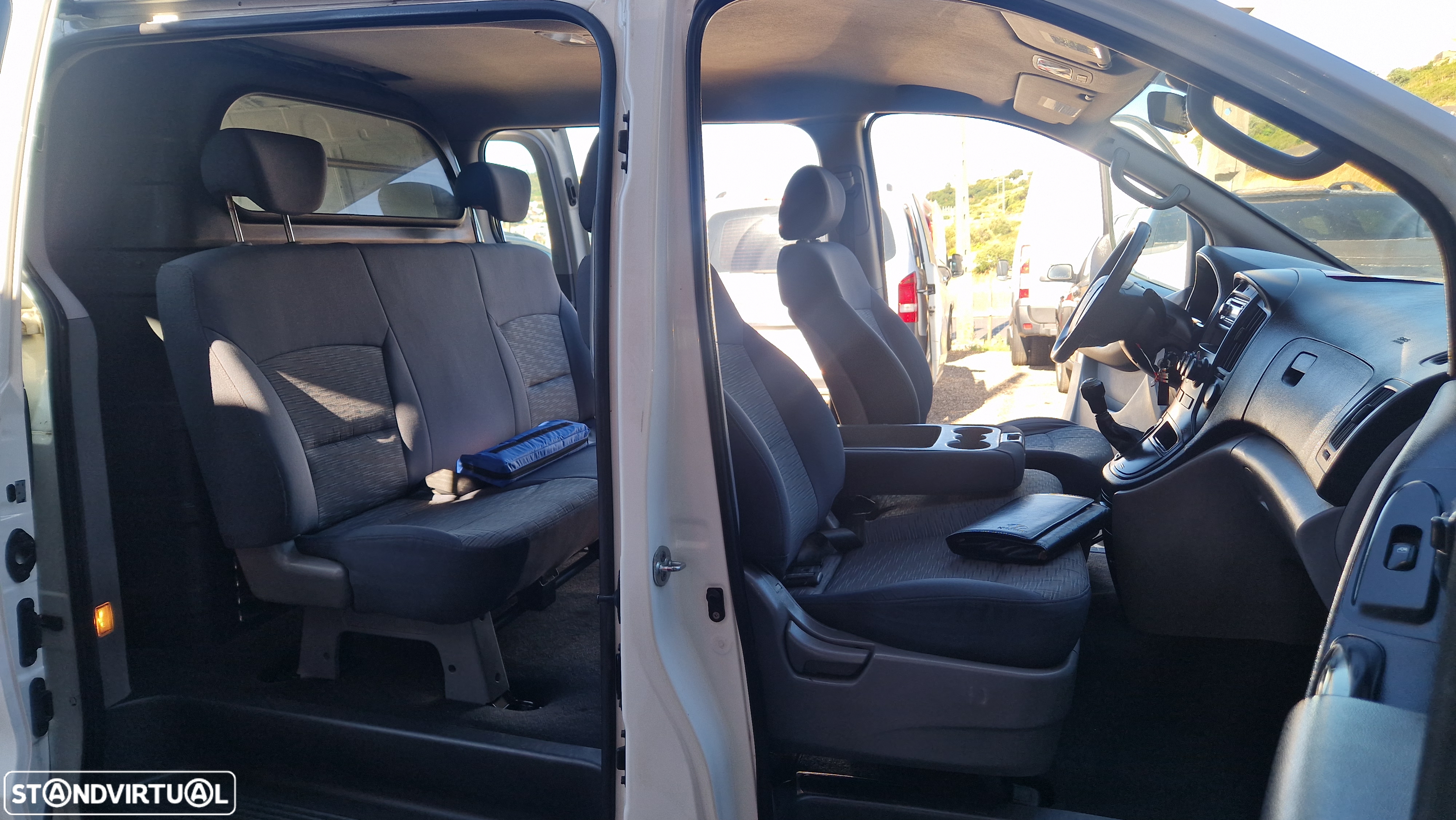 Hyundai H-1 Starex H1 2.5 CRDi - 16