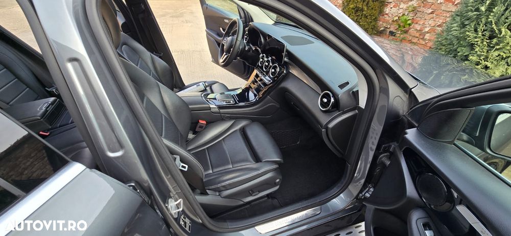 Mercedes-Benz GLC 220 d 4MATIC - 11