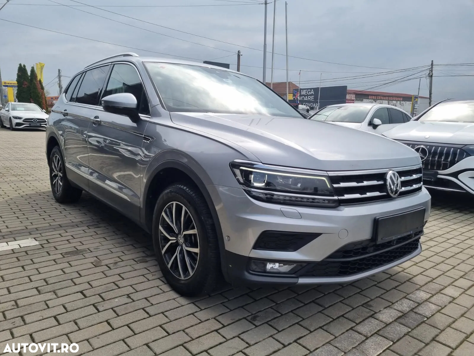 Volkswagen Tiguan 1.5 TSI ACT Comfortline - 9