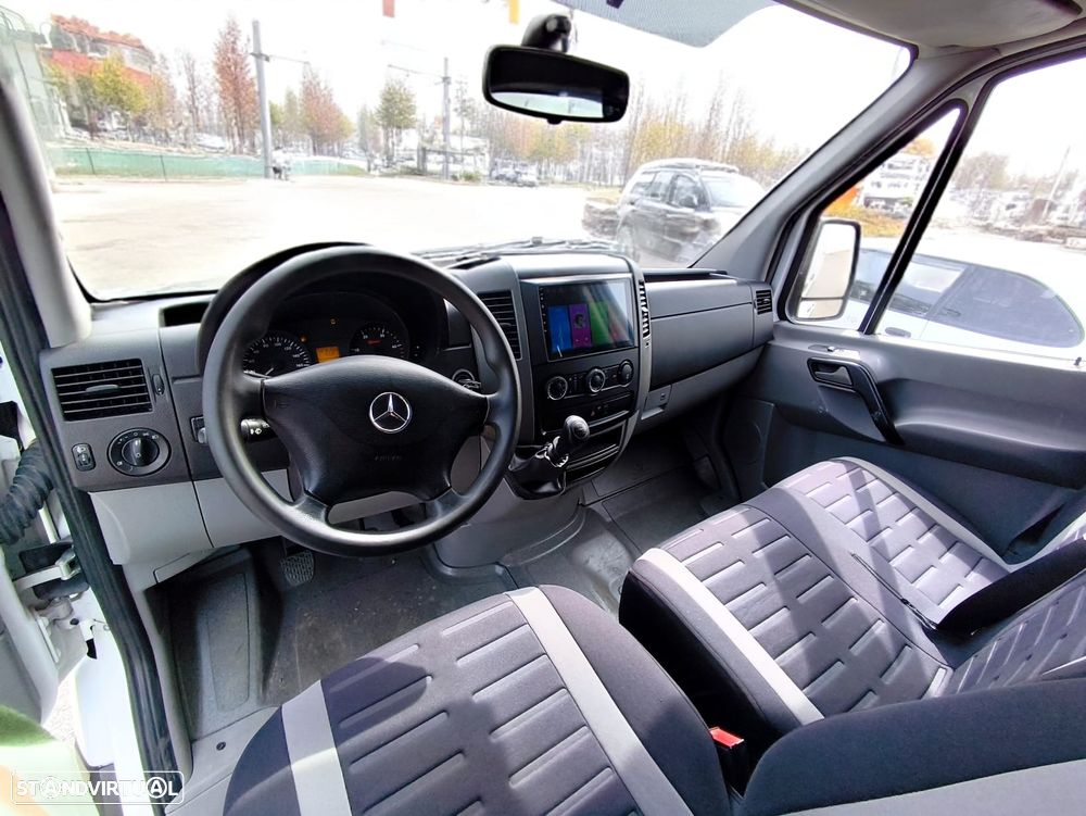 Mercedes-Benz Sprinter - 10