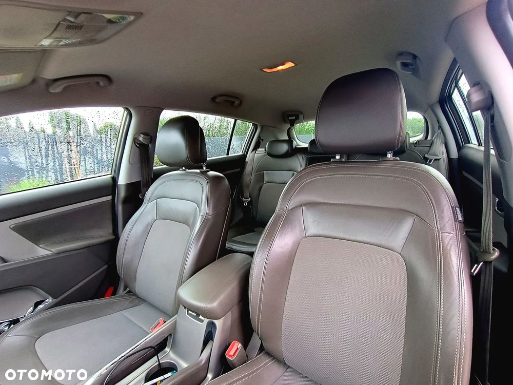 Kia Sportage 2.0 CRDI XL - 23