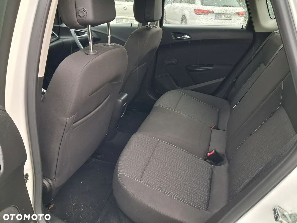 Opel Astra - 9