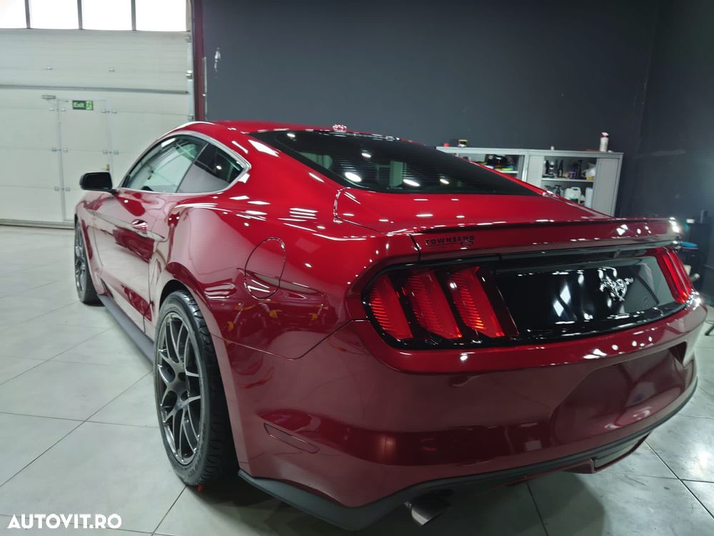 Ford Mustang 2.3 Eco Boost Aut. - 2