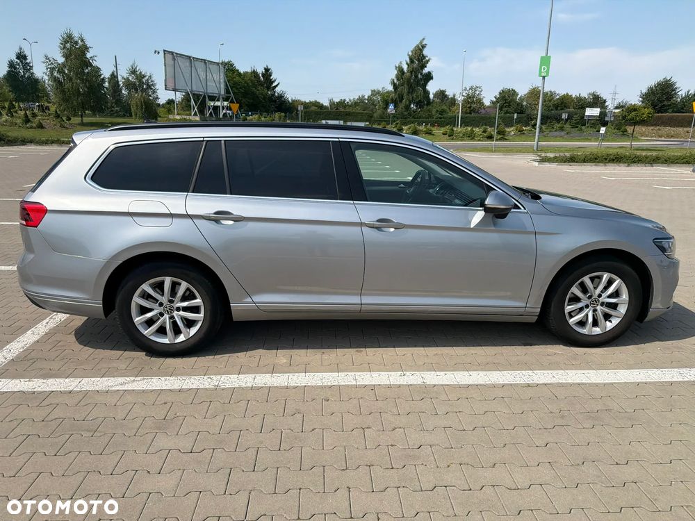 Volkswagen Passat Variant 2.0 TDI EVO Business DSG - 4