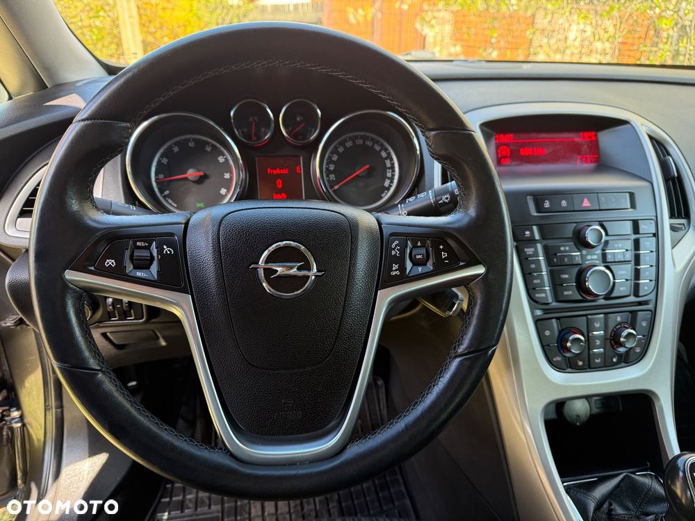 Opel Astra 1.4 Turbo - 6