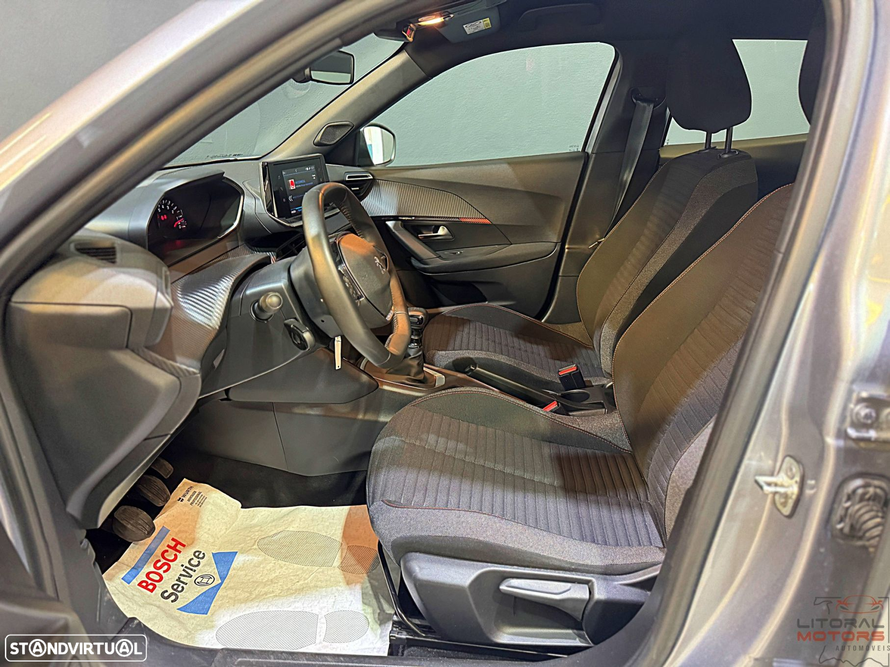 Peugeot 2008 1.2 PureTech Active Pack - 14
