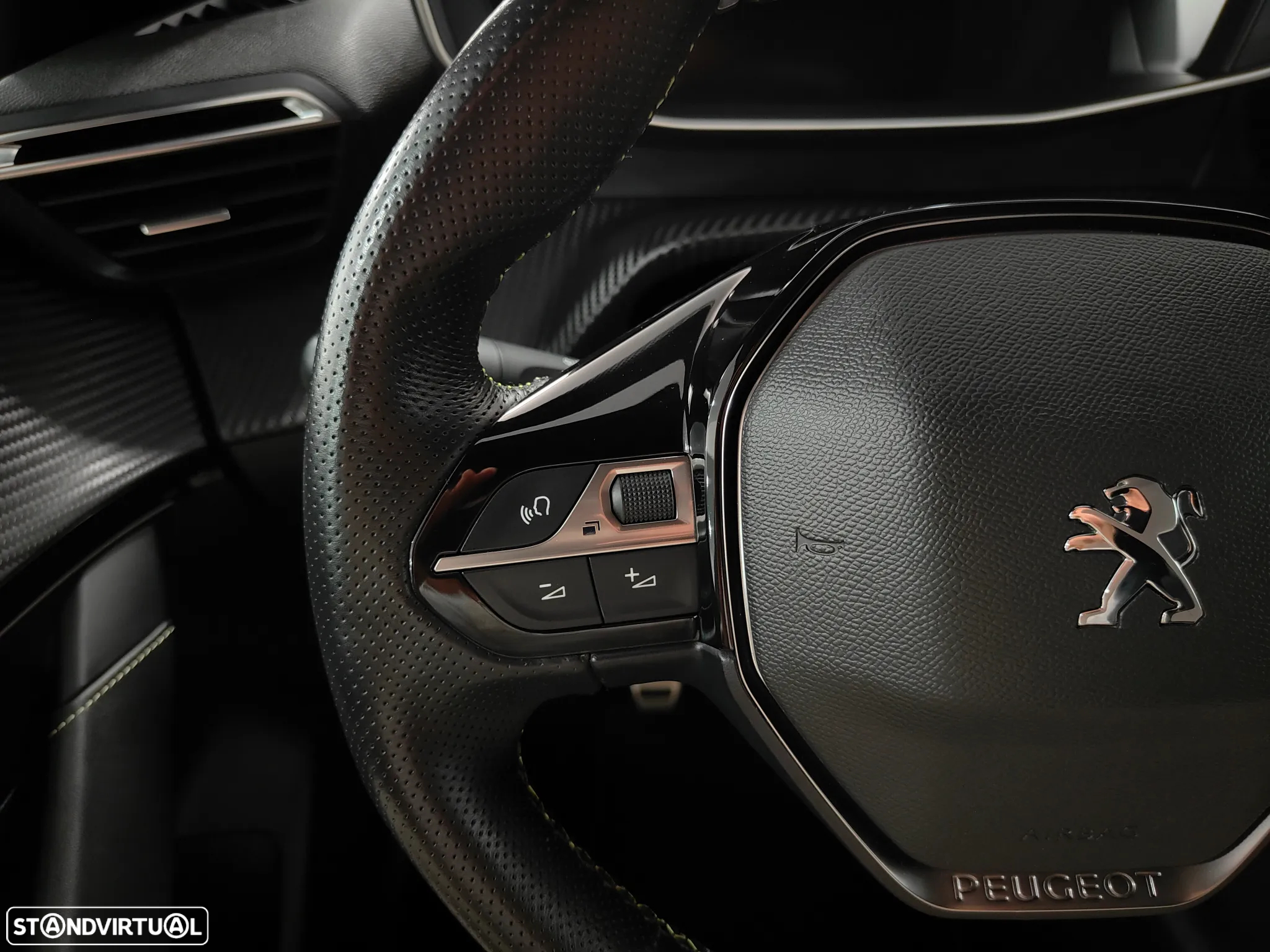 Peugeot 208 1.2 PureTech GT Line - 47