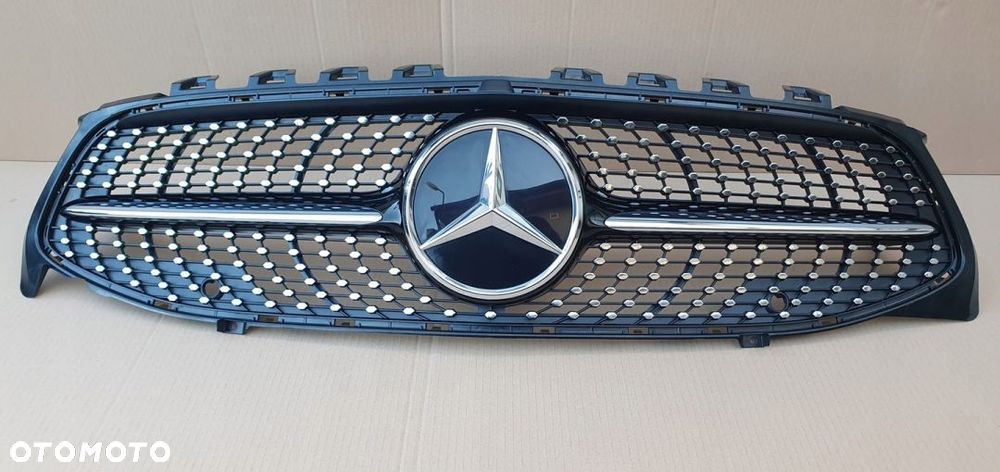 Mercedes-Benz CLA W118 Grill Diamond czarna NOWA - 1