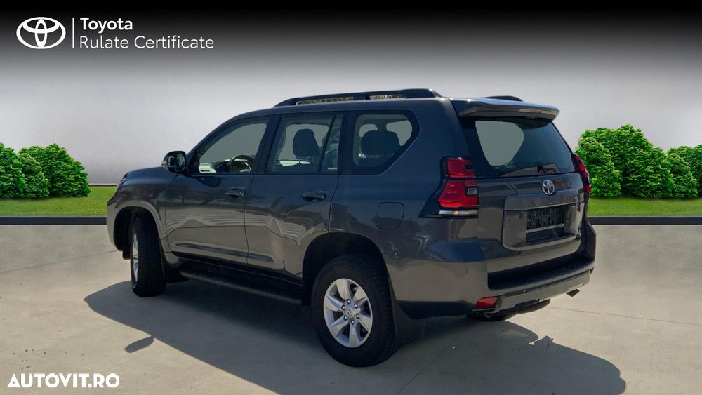 Toyota Land Cruiser - 2