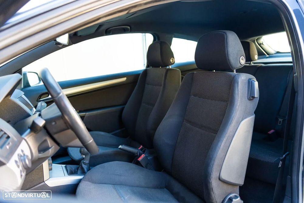 Opel Astra GTC 1.7 CDTI - 8