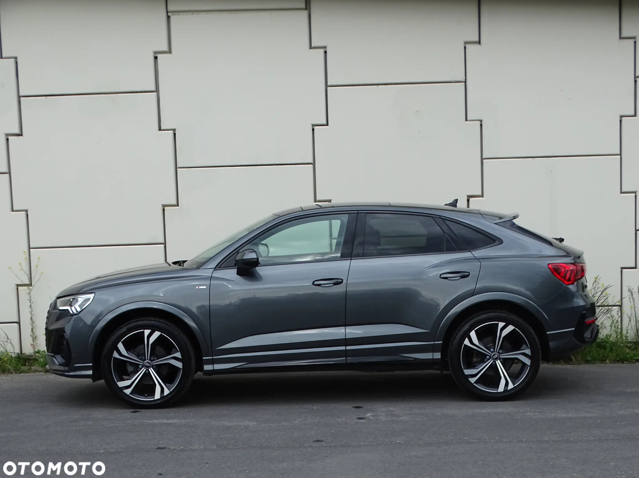 Audi Q3 Sportback - 2