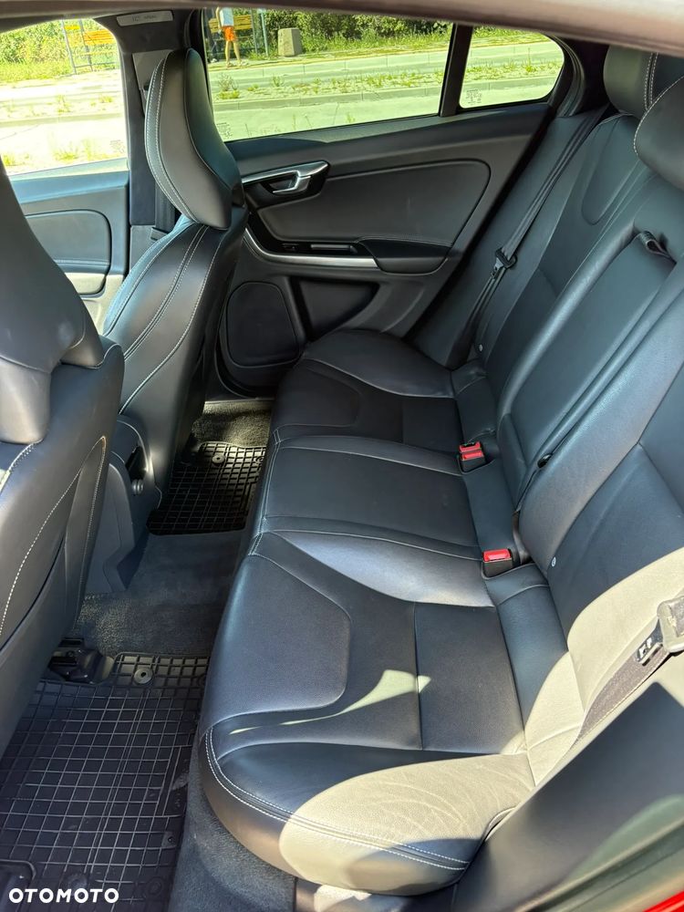 Volvo S60 T5 Geartronic RDesign - 7
