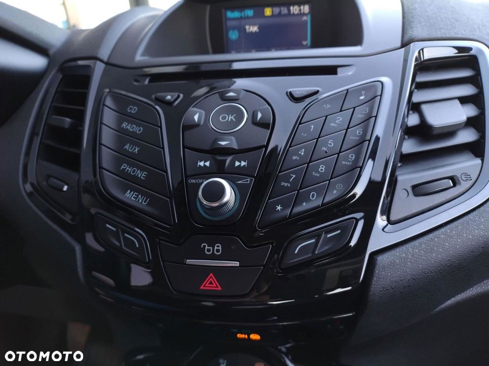 Ford Fiesta 1.0 EcoBoost Titanium - 18