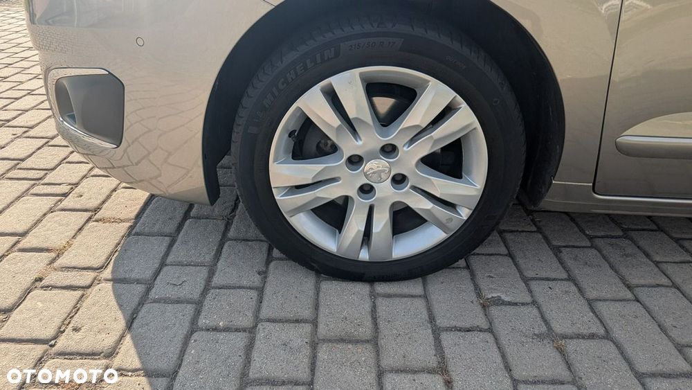Peugeot 5008 2.0 BlueHDi Allure 7os - 22
