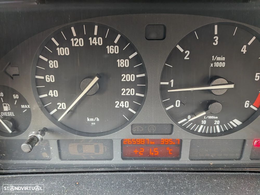 BMW 520 d Touring — fotografia 9