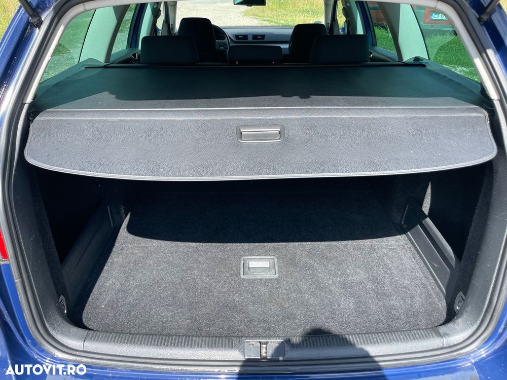 Volkswagen Passat 2.0 TDI DPF Comfortline - 12