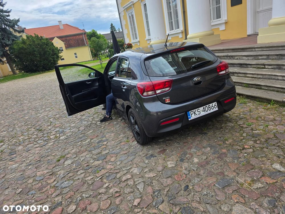 Kia Rio 1.2 M - 9