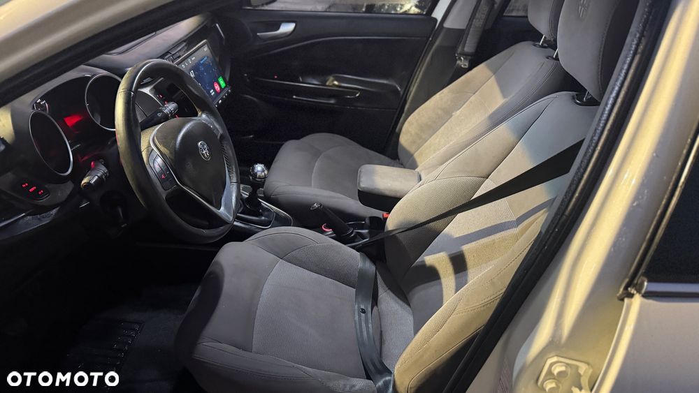 Alfa Romeo Giulietta 1.6 JTDM 16V Sport - 13
