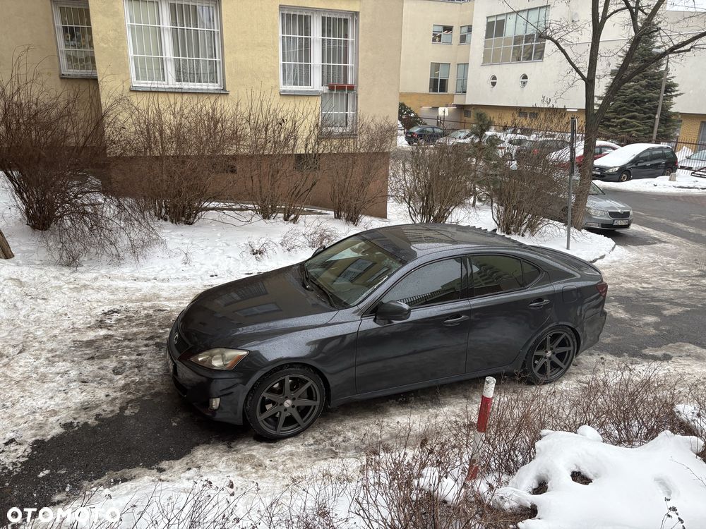Lexus IS - 5