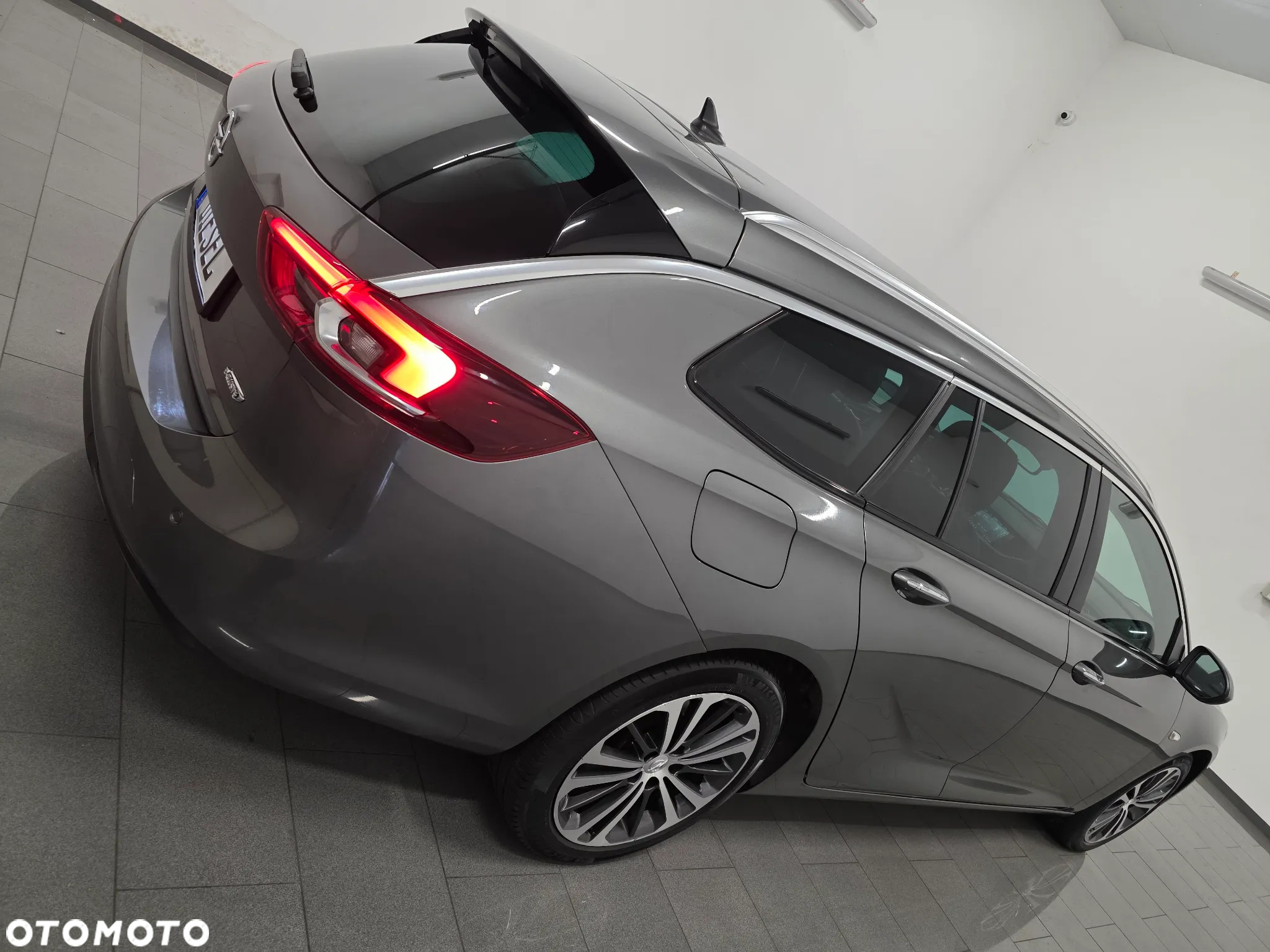 Opel Insignia Sports Tourer 2.0 Diesel Exclusive - 35
