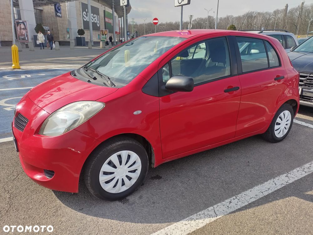 Toyota Yaris 1.0 Luna - 1