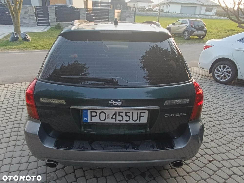 Subaru Legacy 2.5i MT - 3