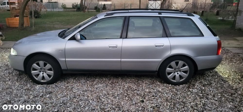 Audi A4 Limousine 2.4 Quattro - 4