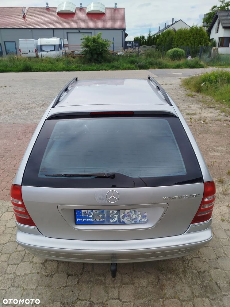Mercedes-Benz Klasa C 180 Kompressor Avantgarde - 32