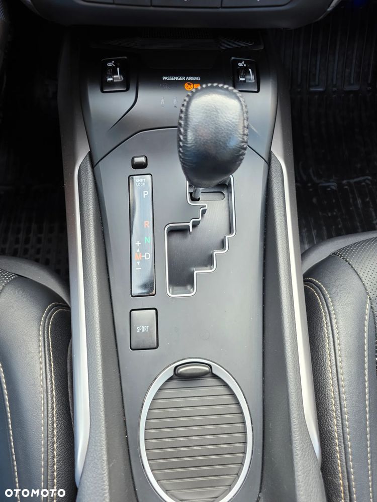 Toyota Avensis 2.0 Prestige MS - 39