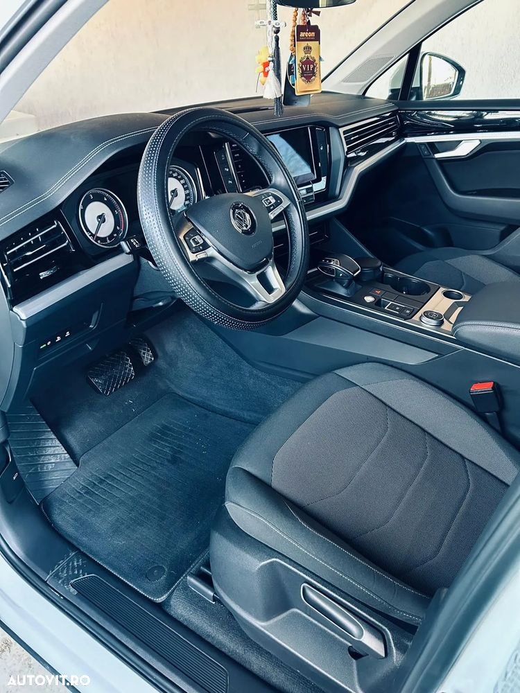 Volkswagen Touareg V6 TDI Style - 11