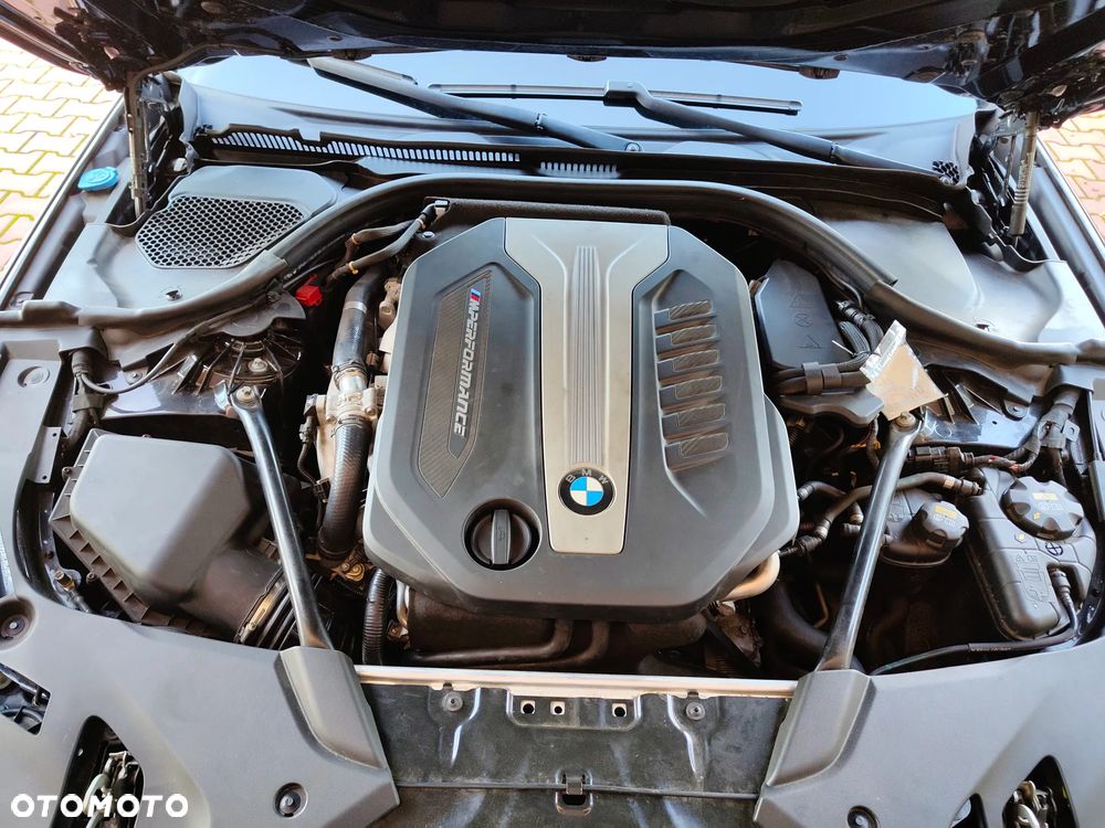 BMW Seria 5 M550d xDrive - 25