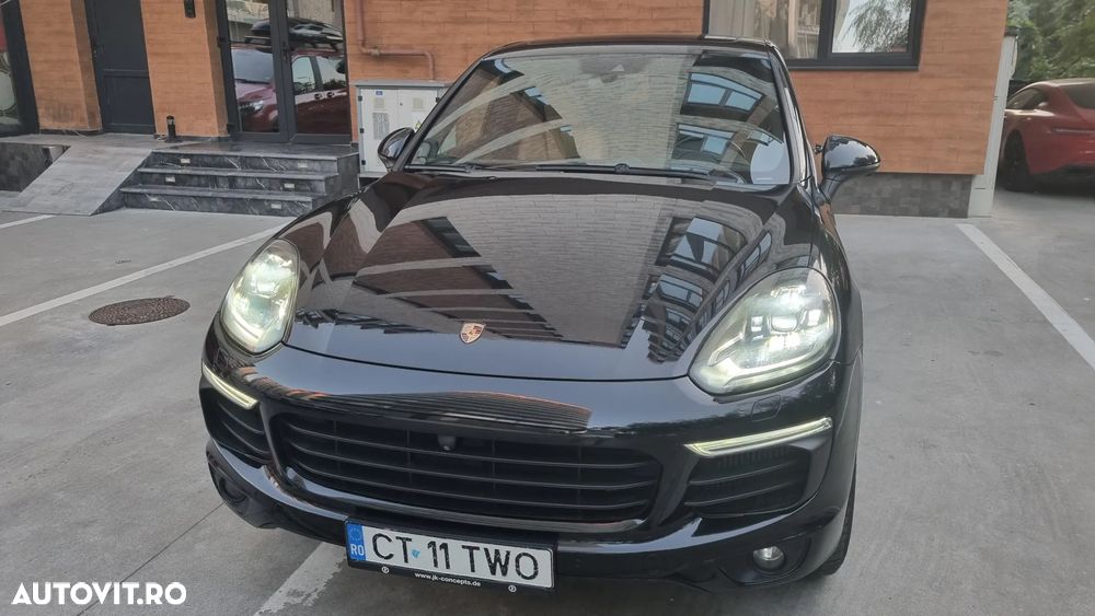 Porsche Cayenne 3.0 L - 10