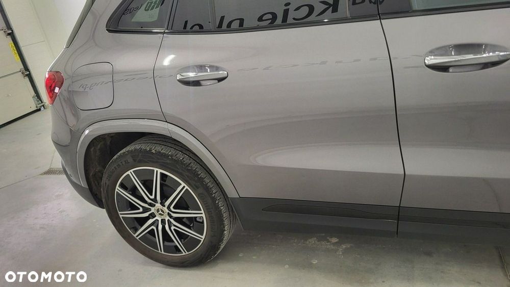 Mercedes-Benz EQA - 5