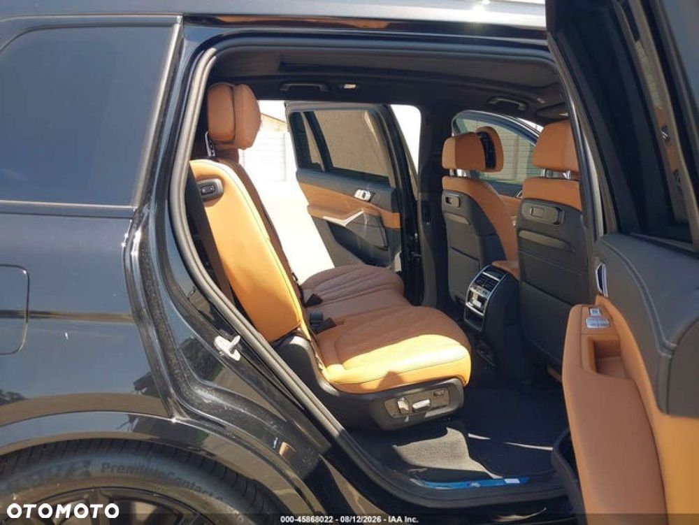 BMW X7 - 14