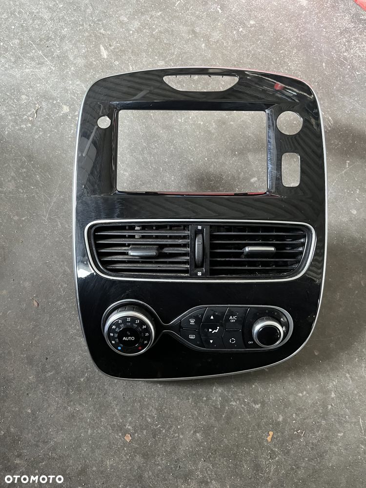 Ramka radia Renault Clio IV LIFT - 1